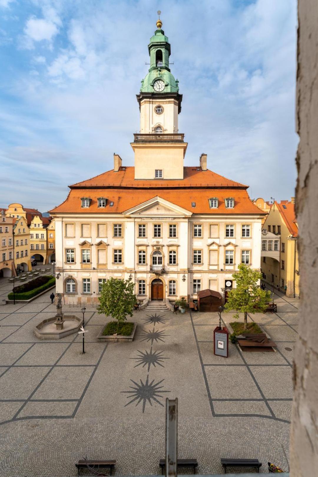 Apartament Ratuszlove - 2 Osobne Sypialnie, Z Widokiem Na Ratusz - By Spaceapart Jelenia Góra Eksteriør bilde